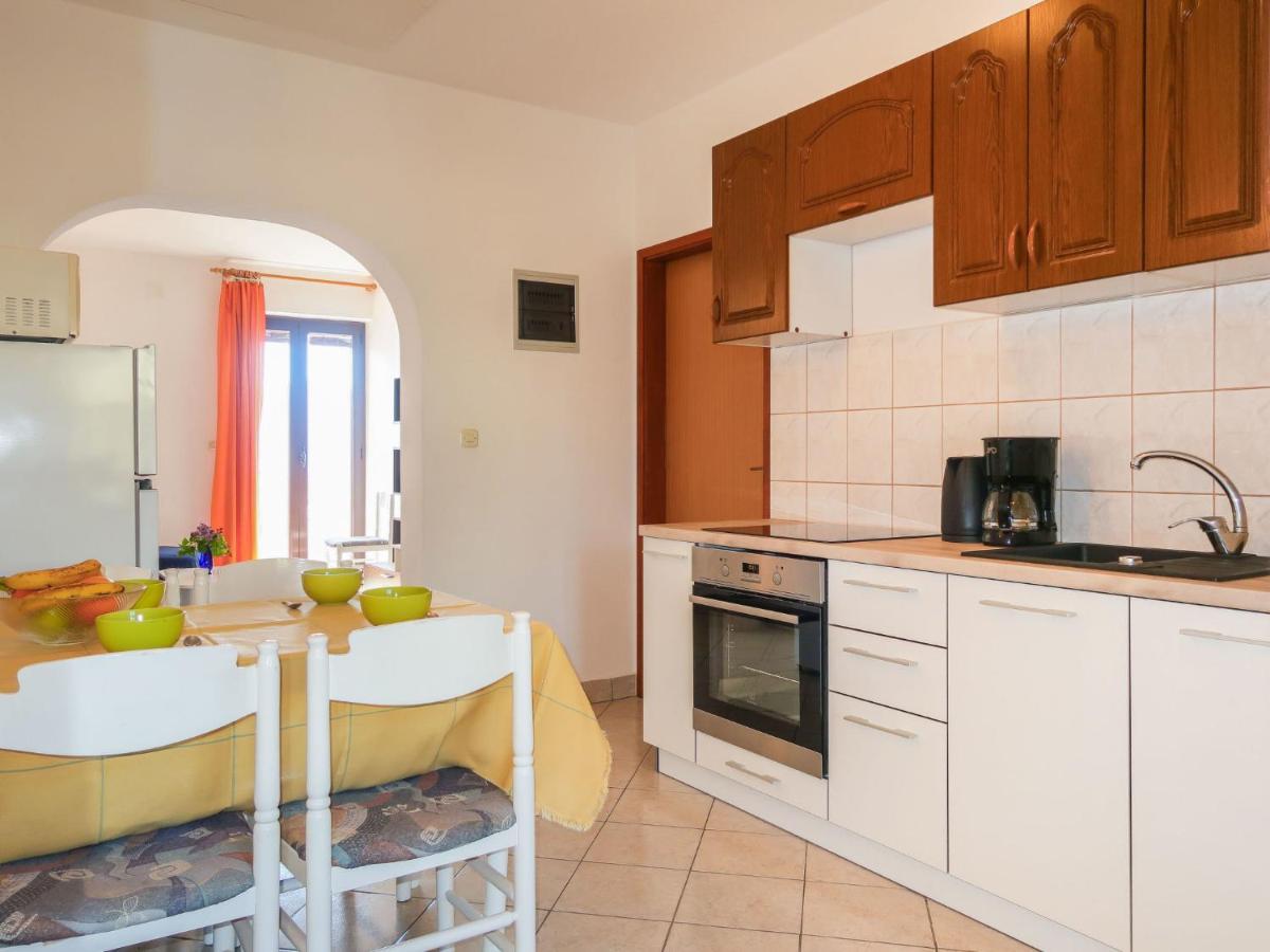 Apartment Rosic - Krk217 By Interhome Kornić Exterior foto